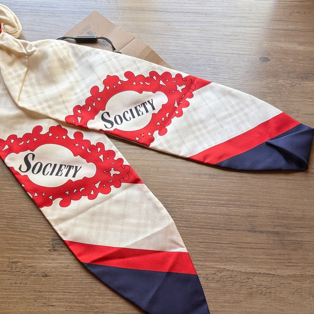 NWT Burberry Society Silk Foulard Chignon - Picture 8 of 13